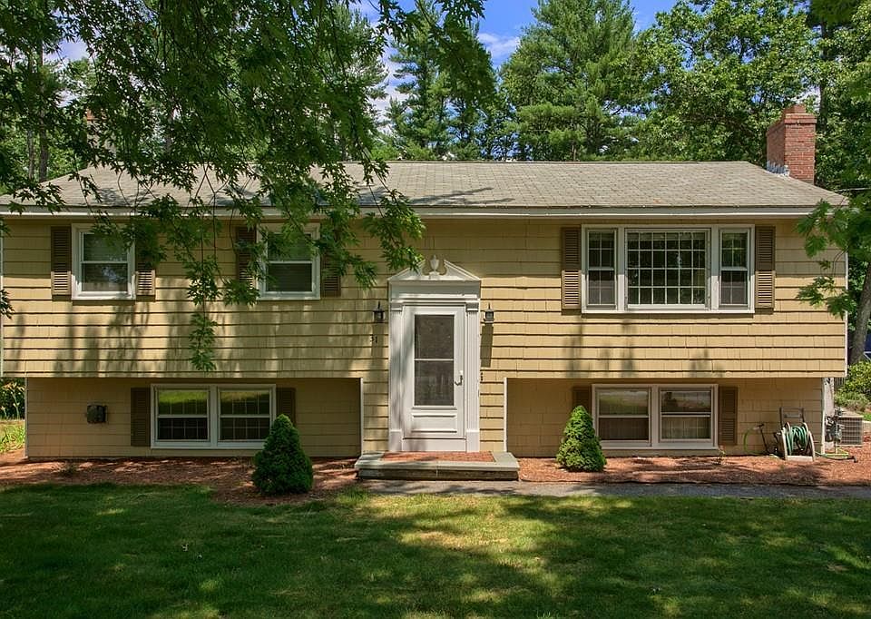 1st image of 31 Parkwood Dr