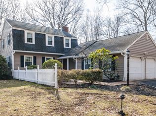 2 Stonehenge Rd, Morristown, NJ 07960