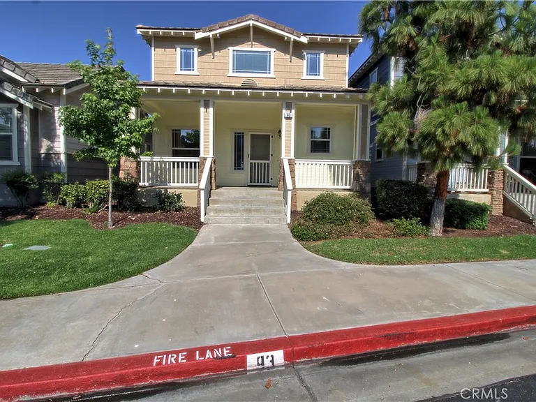 93 Orangewood Ct — Photo 1