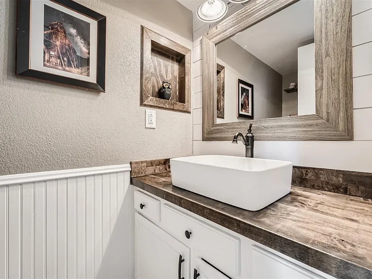 5954 S Netherland Cir — Photo 15