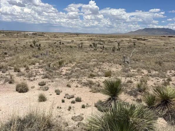 122 Outrider Ln, Carrizozo, NM 88301