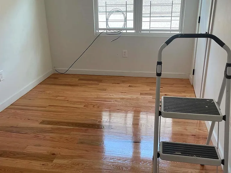 10816 Pinegrove St — Photo 5