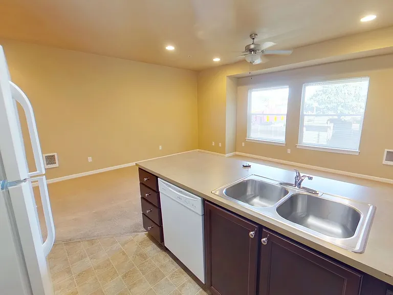 Hilyard Townhomes — Photo 18