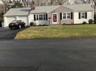 18 Coldbrook Rd, Warwick, RI 02888