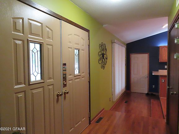 2nd image of 3811 Simonview Ct