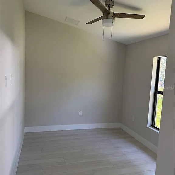 23367 Mayville Ave — Photo 24