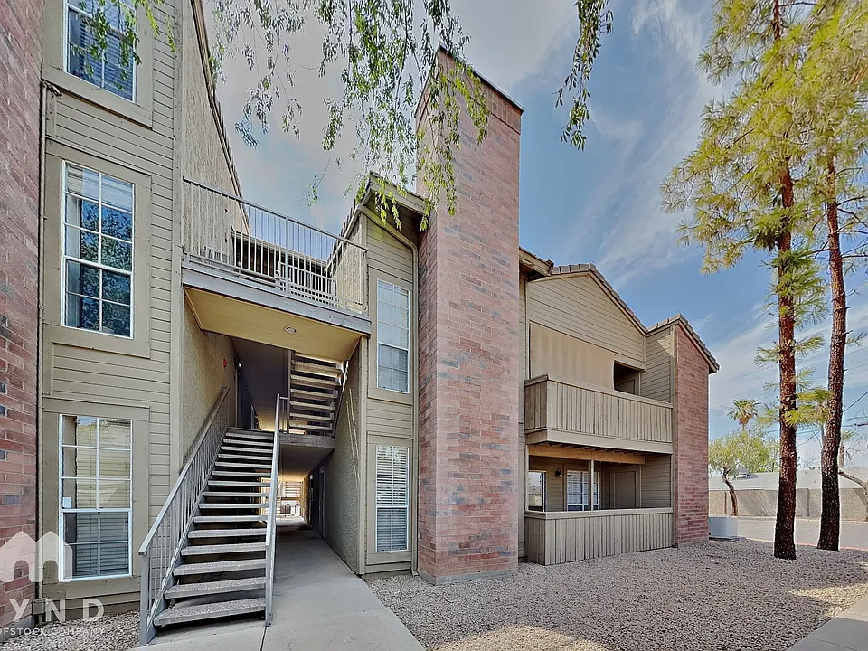 200 E Southern Ave #105