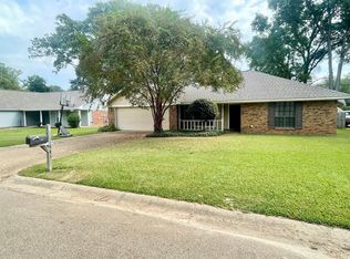 441 Pin Oak Dr, Madison, MS 39110