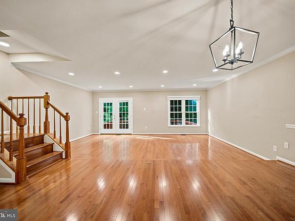 5th image of 8002 Tanworth Ct
