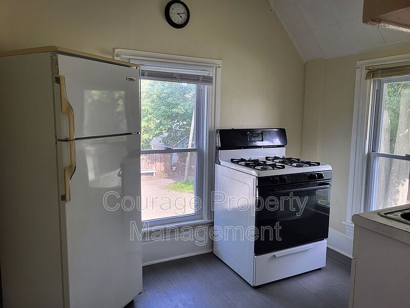 Walnut 1056 1056 Walnut St Elmira NY Zillow