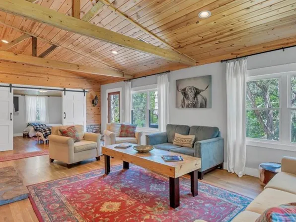 606 Deer Creek Cv, Wimberley, TX 78676