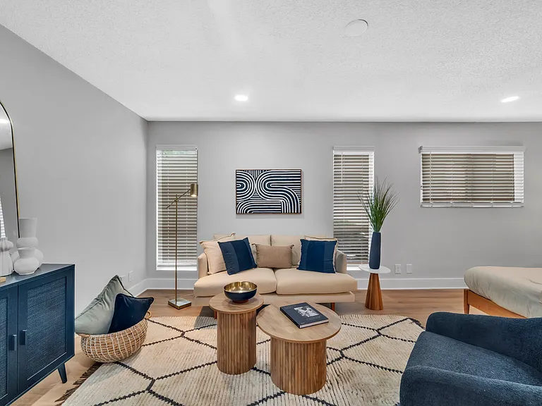 TRELLIS DURHAM RTP Apartments — Photo 7