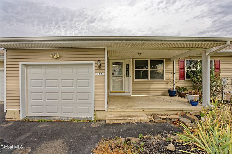 5th image of 122 Skyview Drive