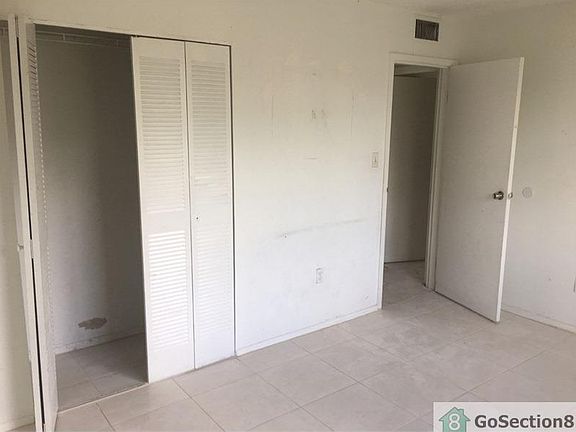5th image of 4304 NW 9th Ave APT 2-3C