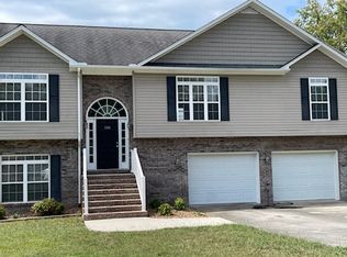 320 Linnaeus Ave, Cookeville, TN 38501