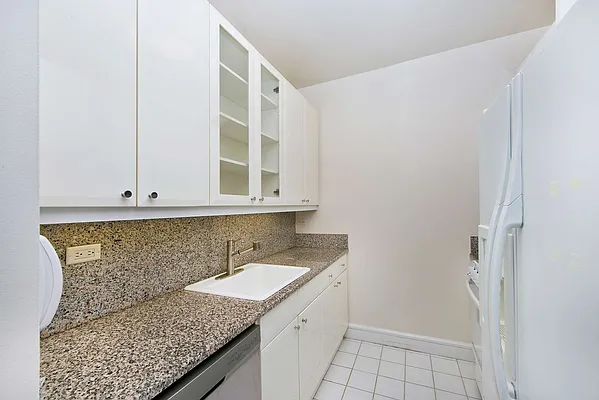 Rented by NOVO | media 23