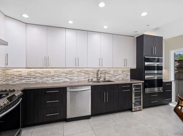 2623 Valencia Cyn, Spring Valley, CA 91977