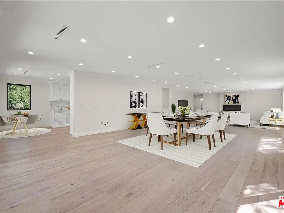 11515 Thurston Cir