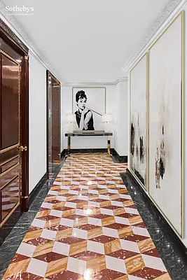 Sold by Sotheby's International Realty | media 11