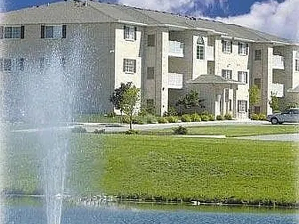2021 W 75th Pl Unit 35, Merrillville, IN 46410
