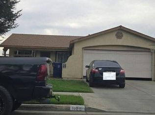 1125 La Dawna St, Tulare, CA 93274