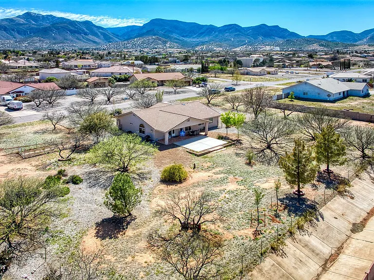 2601 E Suma Dr — Photo 28