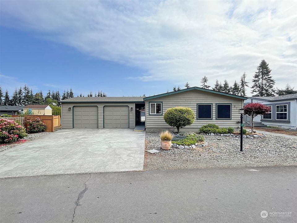 1st image of 271 Parkwood Boulevard