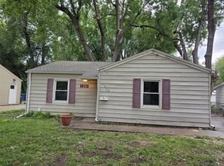 1619 E 29th St, Des Moines, IA 50317