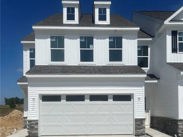 965-1 Memory Ln, Aurora, OH 44202