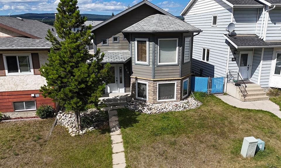 1st image of 389 S Boutin Ave