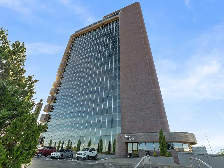 Reese Tower — Photo 27