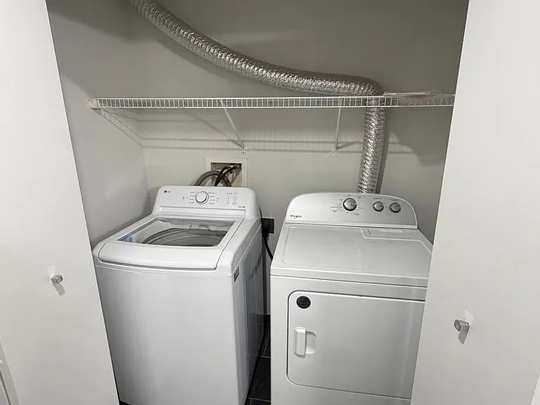 24 Mount Vernon Apartments — Photo 49