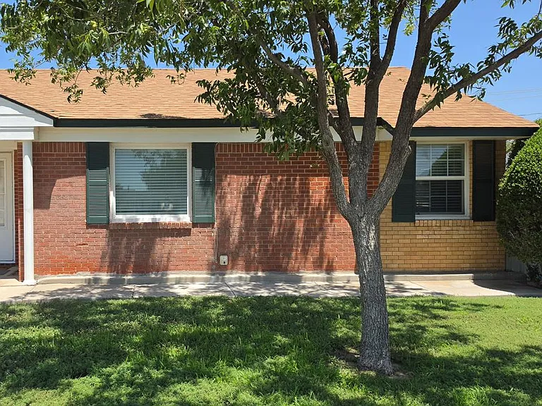 3208 W Kansas Ave — Photo 1