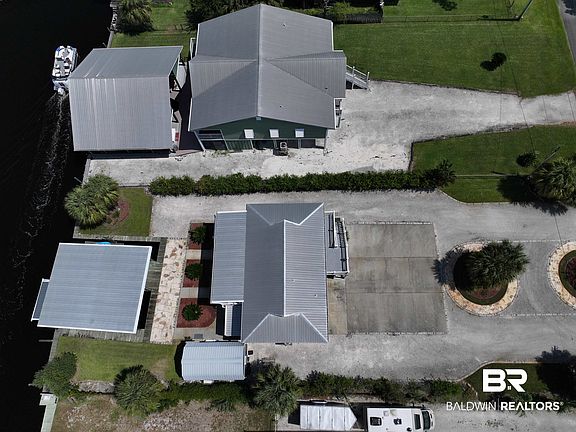 4th image of 26499 Carondelette Dr