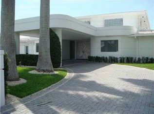 11414 N Bayshore Dr, North Miami, FL 33181
