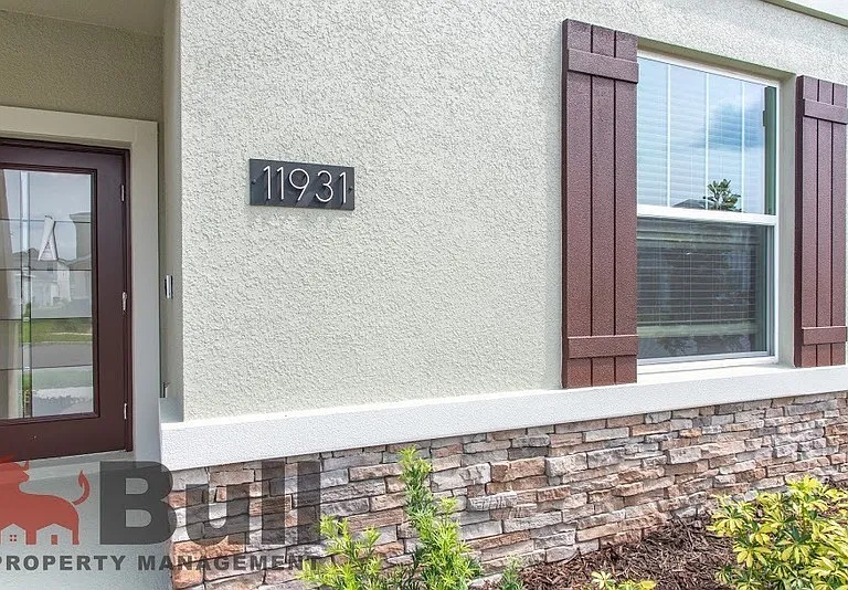 11931 Hometown Pl — Photo 5