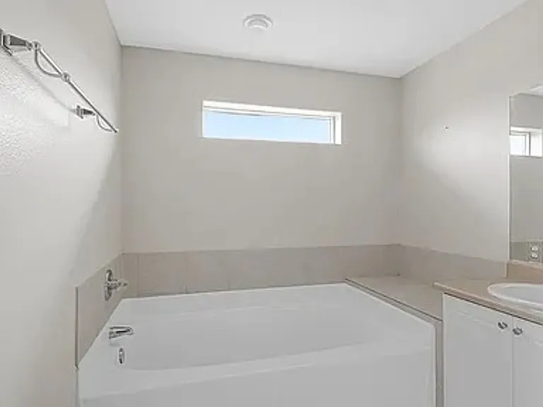 2612 Ravenwood Ct — Photo 18
