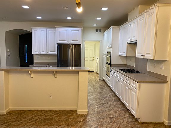 4th image of 1252 Andalusian Way