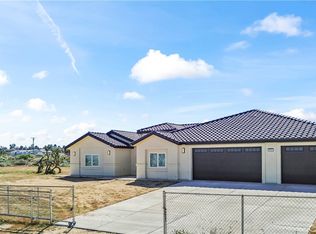 993 Rancho Rd, Pinon Hills, CA 92372