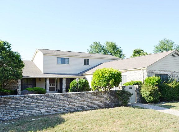 2nd image of 392 Englewood Dr