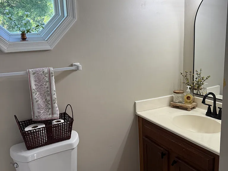 100 Carolina Rd — Photo 22