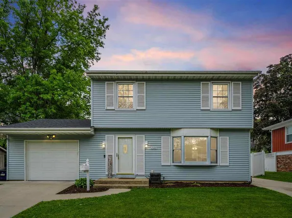 1509 Brookwood Dr, Iowa City, IA 52240