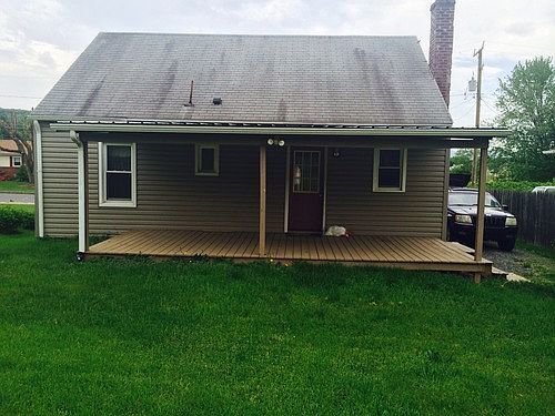 2nd image of 213 8th Ave