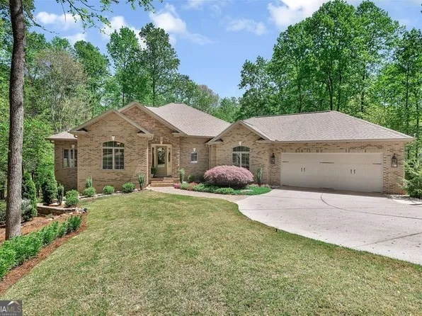 402 Boaters Row, Fair Play, SC 29643