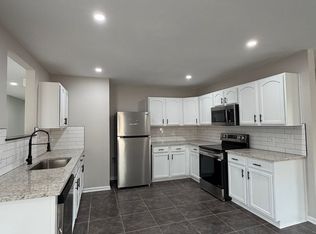 12937 Silvaire Farm Rd, Charlotte, NC 28278