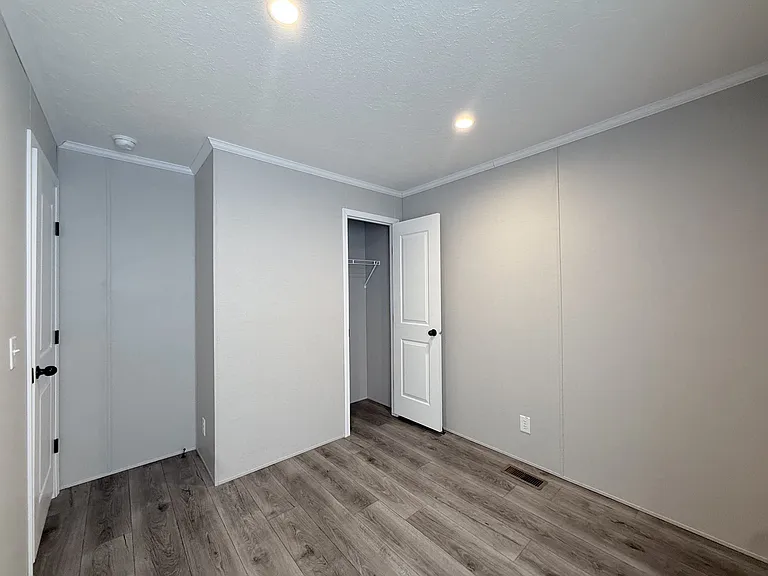 29800 Guilford Cir #152 — Photo 30
