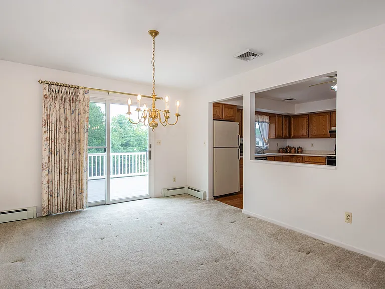14 Hinchman Ave — Photo 6