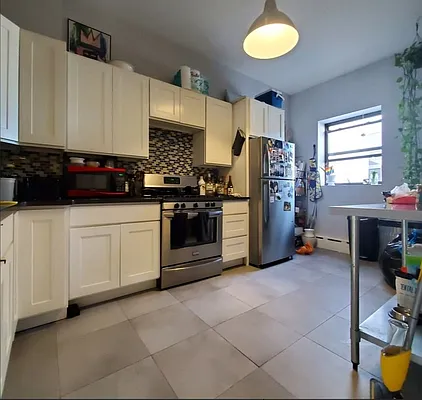 Rented by Oxford Property Group | media 11