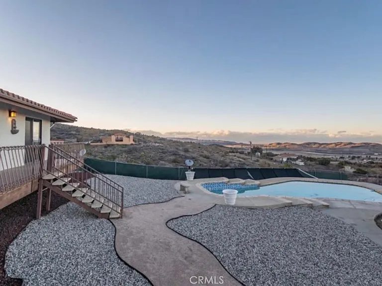1055 Lakeview Dr — Photo 21