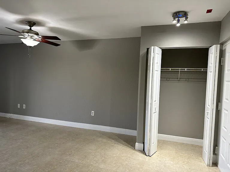 2841 N Oakland Forest Dr #207 — Photo 13
